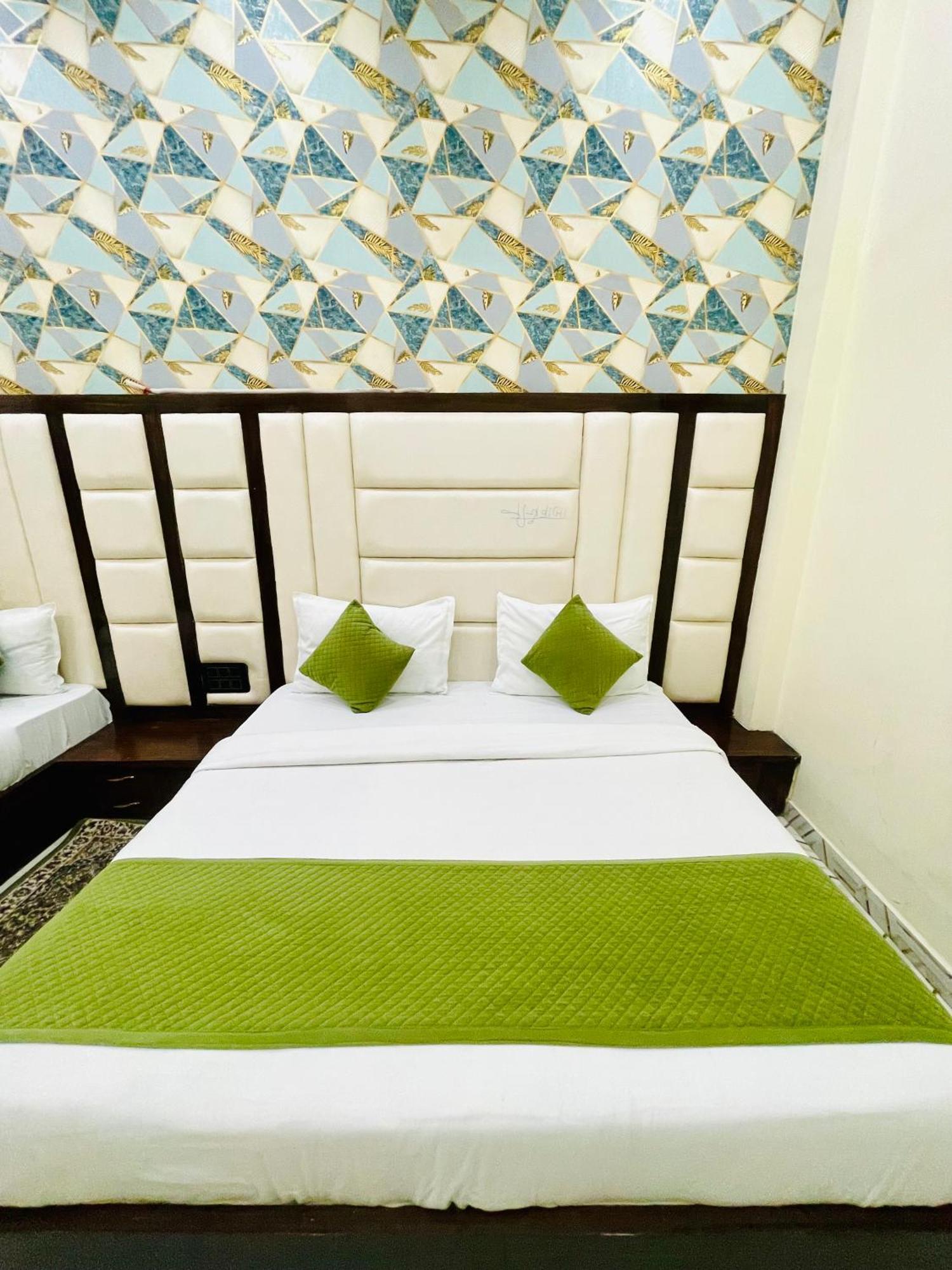 Hotel Gt International Tājganj Buitenkant foto